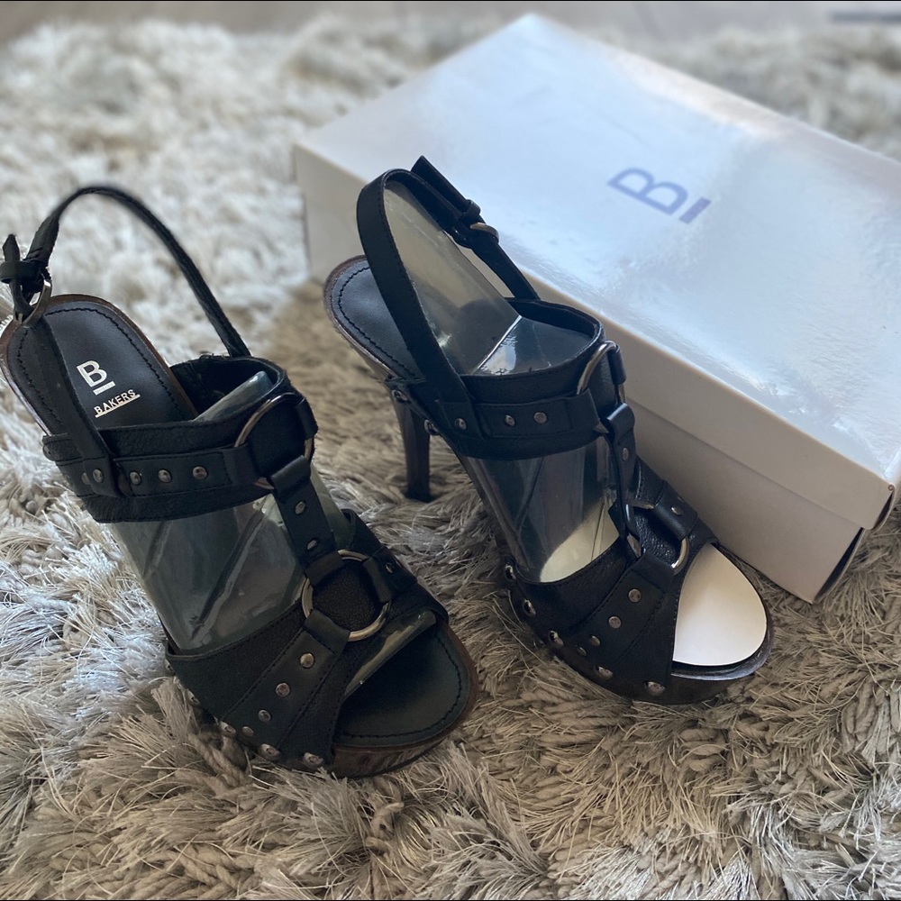 Black heels Bakers